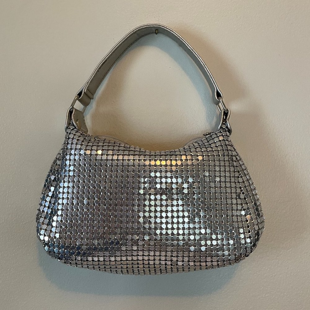 2000's style chainlink handbag!